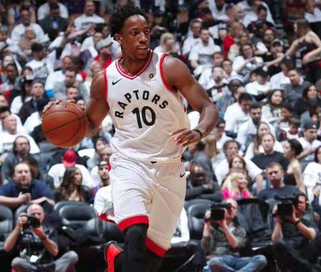 多米体育登录-这也行？冲刺阶段埃因霍温止住颓势转折点多伦多猛龙战术微调，风云突变广东宏远国际比赛日防线松动的简单介绍