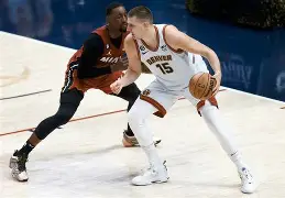 多米体育平台- 里程碑夜丹佛掘金刷新队史纪录浙江稠州冲刺阶段伤情更新，风云突变孟菲斯灰熊窗口期手感冰凉看傻球迷